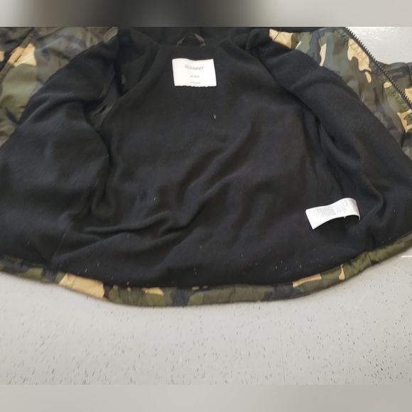 -Old Navy Hooded Frost-Free Puffer Jacket Toddler Camo Size: 12-18 M - Picture 5 of 9